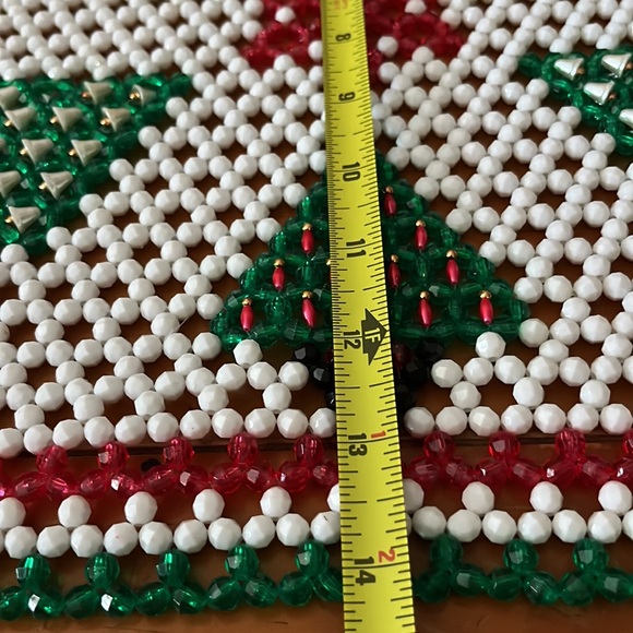 Christmas Handmade beaded table mat centerpiece - Picture 7 of 8